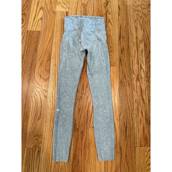 Lululemon Fast and Free Leggings - Picture 2 of 5